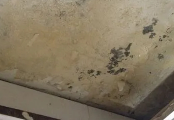 红塔阳台漏水维修公司分享下红塔卫生间渗水维修需要注意哪些问题。